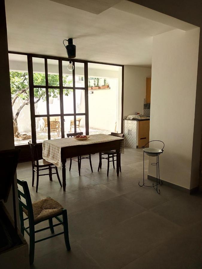 Cortile Calinea Castrignano del Capo Exterior foto